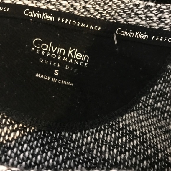 Calvin Klein Performance Quick Dry Top! Small - Picture 6 of 6